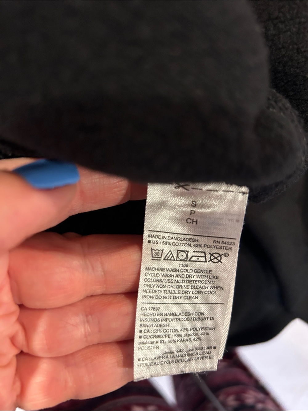 Old Navy women’s Black Drawstring Sweatpants, Comfortable,size small, back pockt - Picture 10 of 10
